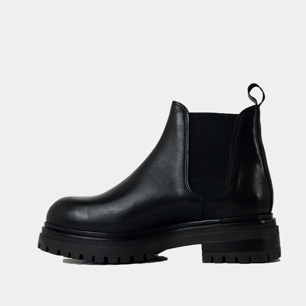 Boots Ann Tuil INDIA