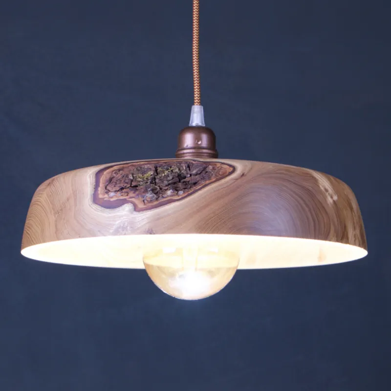 Luminaire en bois massif fait main 