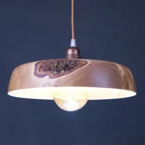 Luminaire en bois massif fait main 